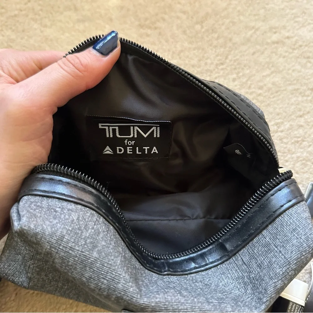 Tumi for Delta Travel Pouch